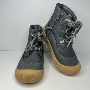 Cat & Jack Toddler Fox Boots Side Zip Charcoal Gray Boys Unisex Sz 9 Rugged Warm